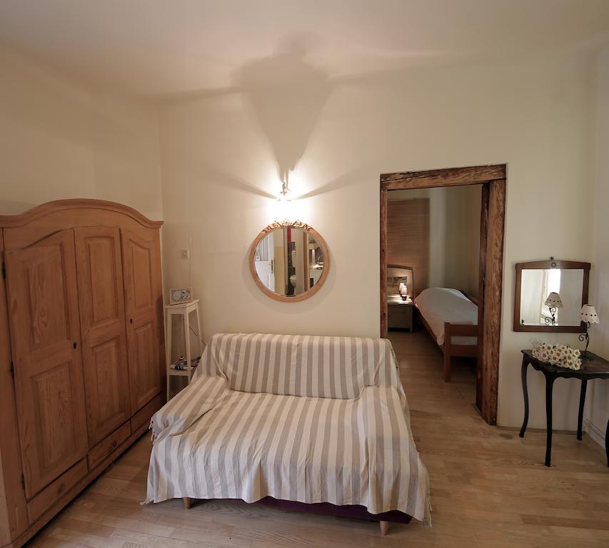Guesthouse Lessi Zagreb Habitación foto