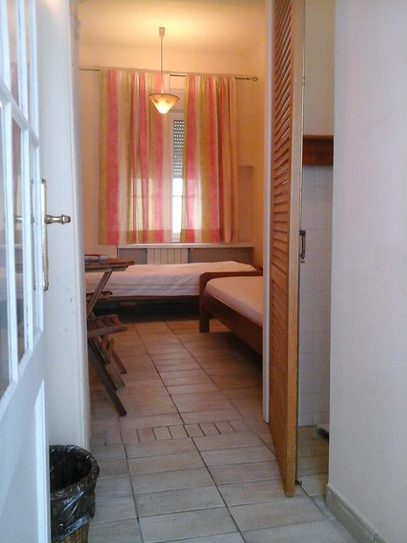 Guesthouse Lessi Zagreb Habitación foto